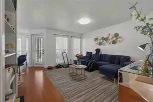 977 Riverside Dr, Coral Springs, FL 33071 - Photo 4
