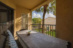 977 Riverside Dr, Coral Springs, FL 33071 - Photo 20