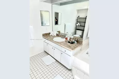 27015 Golden Meadow Drive, Other City - In The State Of Florida, FL 33544 - Photo 22