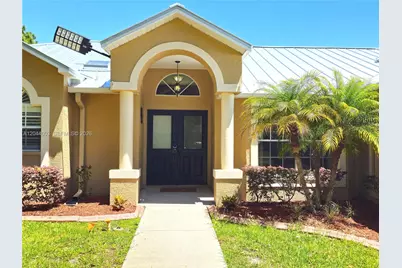 27015 Golden Meadow Drive, Other City - In The State Of Florida, FL 33544 - Photo 2