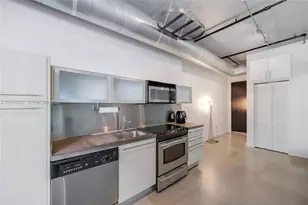 1700 Meridian Ave, Miami Beach, FL 33139 - Photo 1