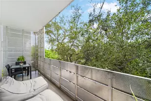 1700 Meridian Ave, Miami Beach, FL 33139 - Photo 12