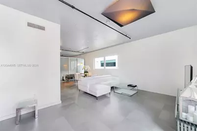 1700 Meridian Ave #310, Miami Beach, FL 33139 - Photo 8