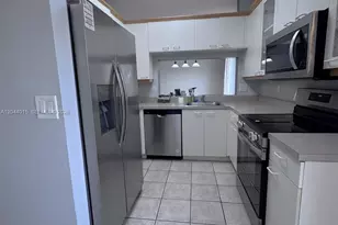1435 NW 154th Ln, Pembroke Pines, FL 33028 - Photo 6