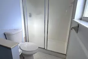 1435 NW 154th Ln, Pembroke Pines, FL 33028 - Photo 10
