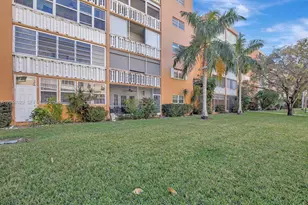 219 NE 14th Ave, Hallandale Beach, FL 33009 - Photo 12