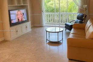 219 NE 14th Ave, Hallandale Beach, FL 33009 - Photo 4