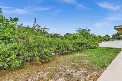 1808 NW 3rd Ct, Fort Lauderdale, FL 33311 - Photo 24