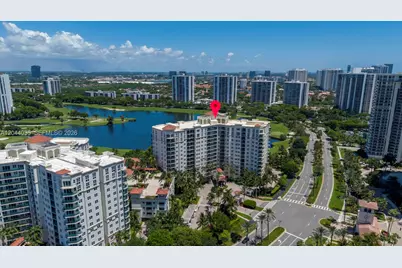 20000 E Country Club Dr #108, Aventura, FL 33180 - Photo 2