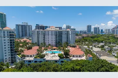 20000 E Country Club Dr #108, Aventura, FL 33180 - Photo 32