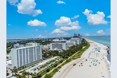 2899 Collins Ave #1726, Miami Beach, FL 33140 - Photo 2