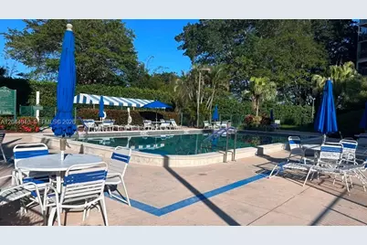 1300 Saint Charles Pl #202, Pembroke Pines, FL 33026 - Photo 30