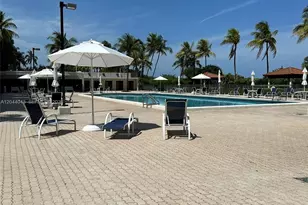 2625 Collins Ave, Miami Beach, FL 33140 - Photo 10