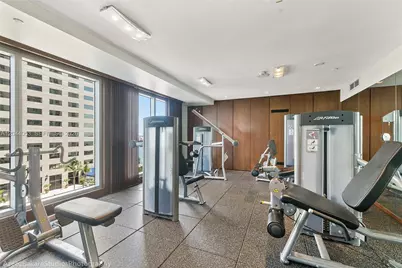 325 S Biscayne Blvd #3616, Miami, FL 33131 - Photo 36