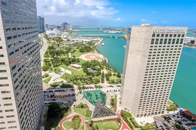 325 S Biscayne Blvd #3616, Miami, FL 33131 - Photo 1