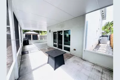 363 NE 35th Ter, Homestead, FL 33033 - Photo 26