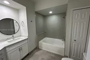 3225 NE 184th St, Aventura, FL 33160 - Photo 22