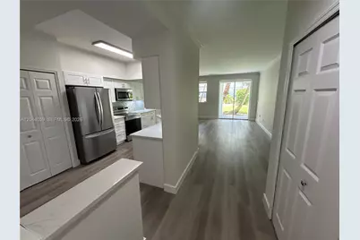 3225 NE 184th St #10106, Aventura, FL 33160 - Photo 8