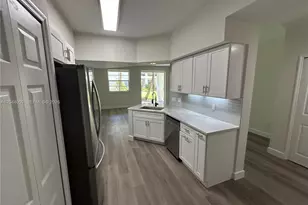 3225 NE 184th St, Aventura, FL 33160 - Photo 12