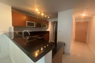 253 NE 2nd St, Miami, FL 33132 - Photo 4