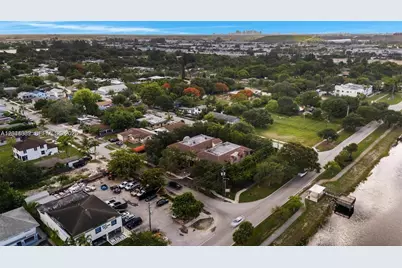 5595 Orange Dr #101, Davie, FL 33314 - Photo 4