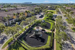 1119 SW 147th Ave, Pembroke Pines, FL 33027 - Photo 32