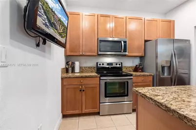 1119 SW 147th Ave, Pembroke Pines, FL 33027 - Photo 4