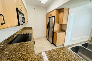 140 Meridian Ave, Miami Beach, FL 33139 - Photo 18