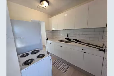 120 NE 10th Ave #3, Hallandale Beach, FL 33009 - Photo 14