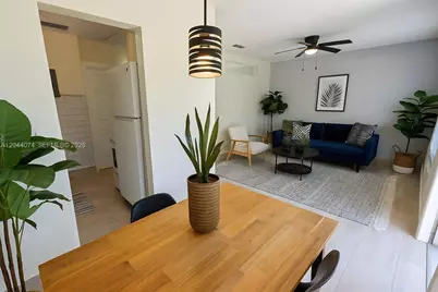 120 NE 10th Ave #3, Hallandale Beach, FL 33009 - Photo 1