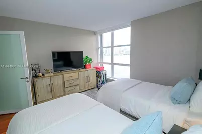 3600 Mystic Pointe Dr #718, Aventura, FL 33180 - Photo 16