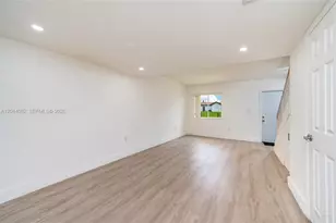 550 NW 82nd Ct, Miami, FL 33126 - Photo 16