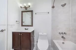 550 NW 82nd Ct, Miami, FL 33126 - Photo 28