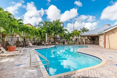 550 NW 82nd Ct #383, Miami, FL 33126 - Photo 2