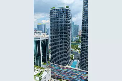 55 SW 9th St #2208, Miami, FL 33130 - Photo 4