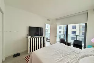 55 SW 9th St, Miami, FL 33130 - Photo 30
