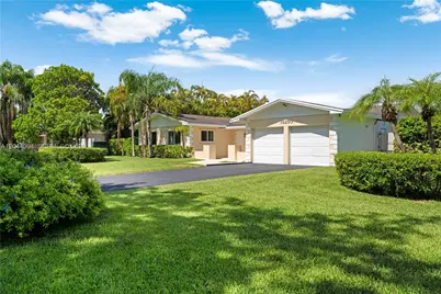 18250 SW 88th Pl, Palmetto Bay, FL 33157 - Photo 4