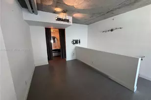 690 SW 1st Ct, Miami, FL 33130 - Photo 12