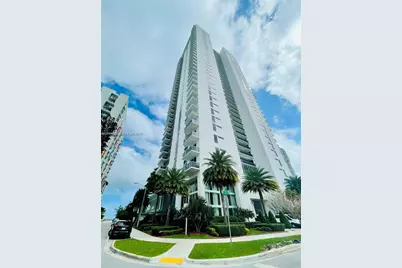 600 NE 27th St #802, Miami, FL 33137 - Photo 1