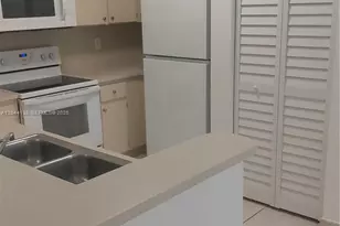 7290 NW 114th Ave, Doral, FL 33178 - Photo 6