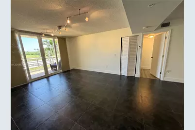 2711 Ocean Club Blvd #203, Hollywood, FL 33019 - Photo 14
