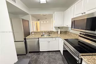 2711 Ocean Club Blvd, Hollywood, FL 33019 - Photo 8