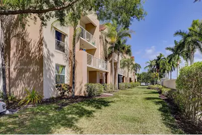 2711 Ocean Club Blvd #203, Hollywood, FL 33019 - Photo 26