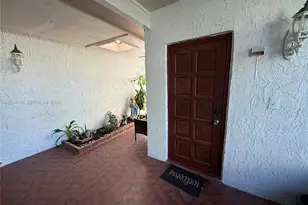 15622 SW 142nd Ct, Miami, FL 33177 - Photo 4