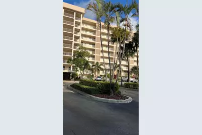 2901 S Palm Aire Dr #408, Pompano Beach, FL 33069 - Photo 2
