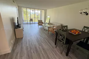 2901 S Palm Aire Dr, Pompano Beach, FL 33069 - Photo 10