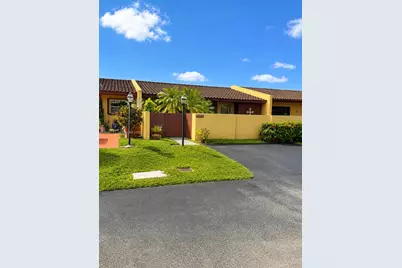 14725 SW 86th Ln, Miami, FL 33193 - Photo 1