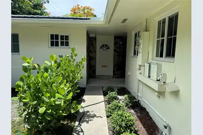 5907 Turin St #5909, Coral Gables, FL 33146 - Photo 4