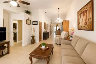 7232 W 29th Way, Hialeah, FL 33018 - Photo 2
