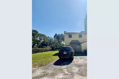 2065 NE 139th St, North Miami Beach, FL 33181 - Photo 24